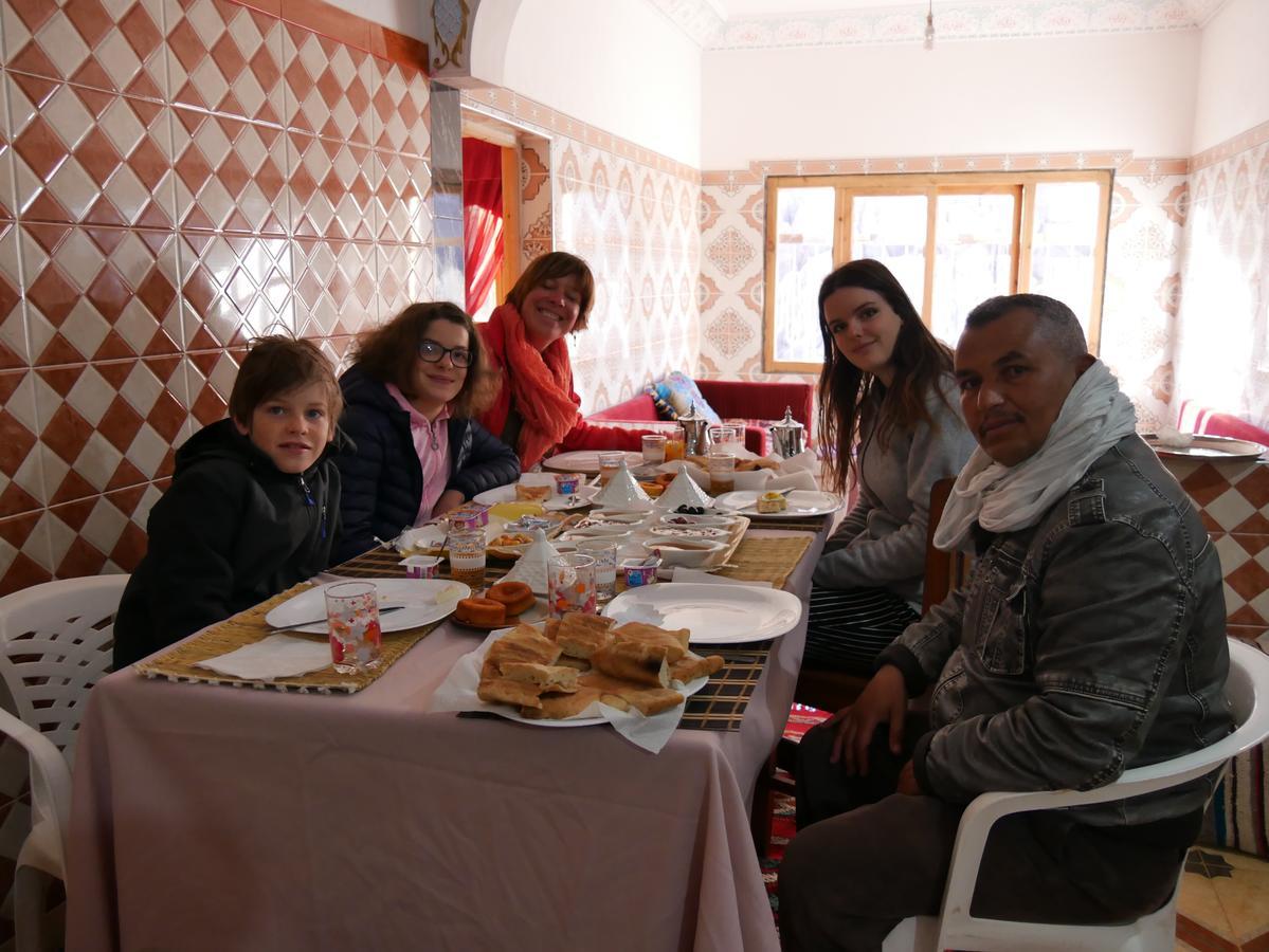 Maison D'Hote Chez La Famille Tamellalt  ภายนอก รูปภาพ